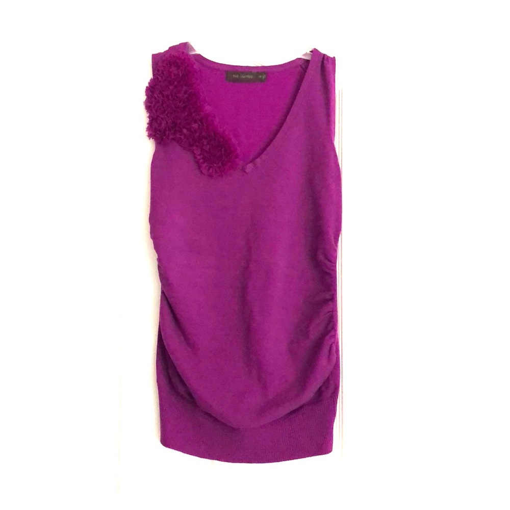 The limited women’s sweater vest